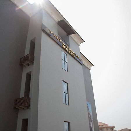 Villa Toscana Hotel And Suits Lagos Luaran gambar