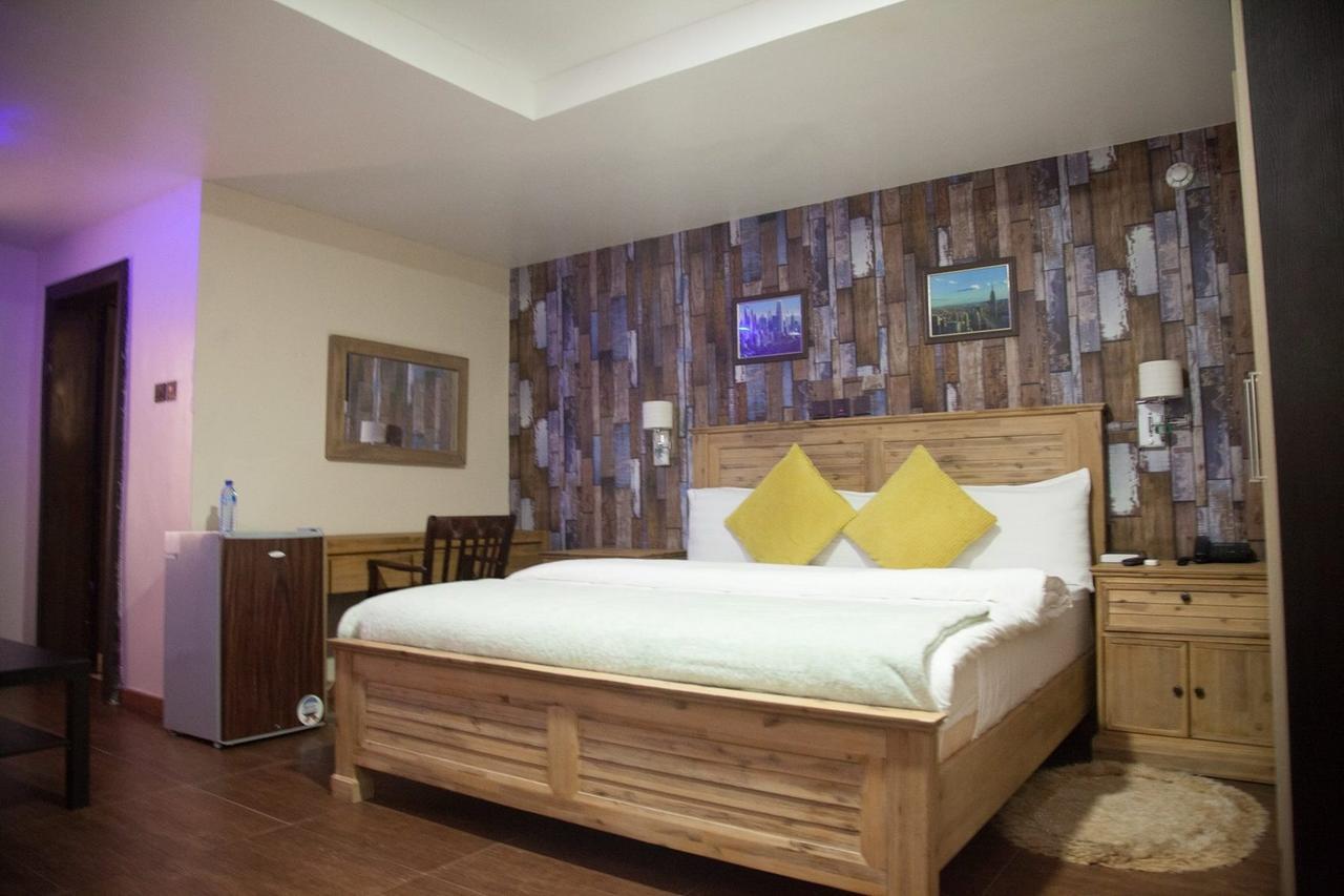Villa Toscana Hotel And Suits Lagos Luaran gambar